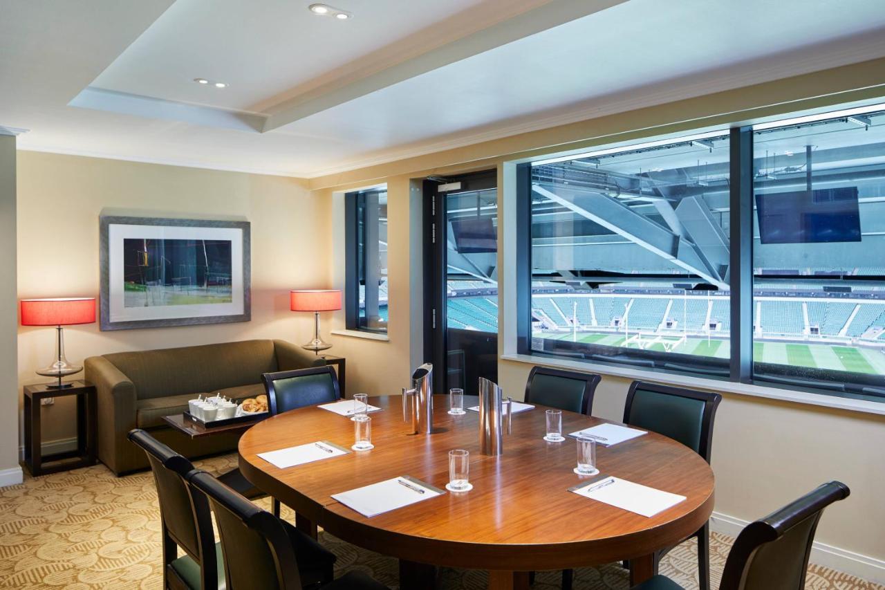 London Twickenham Stadium Hotel, A Member Of Radisson Individuals Екстер'єр фото