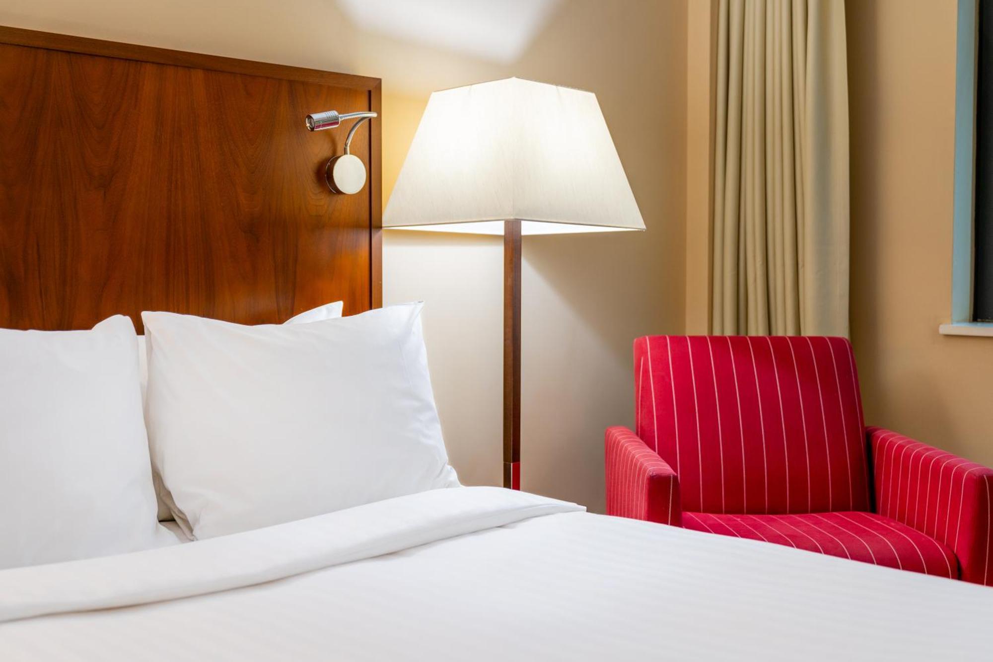 London Twickenham Stadium Hotel, A Member Of Radisson Individuals Екстер'єр фото
