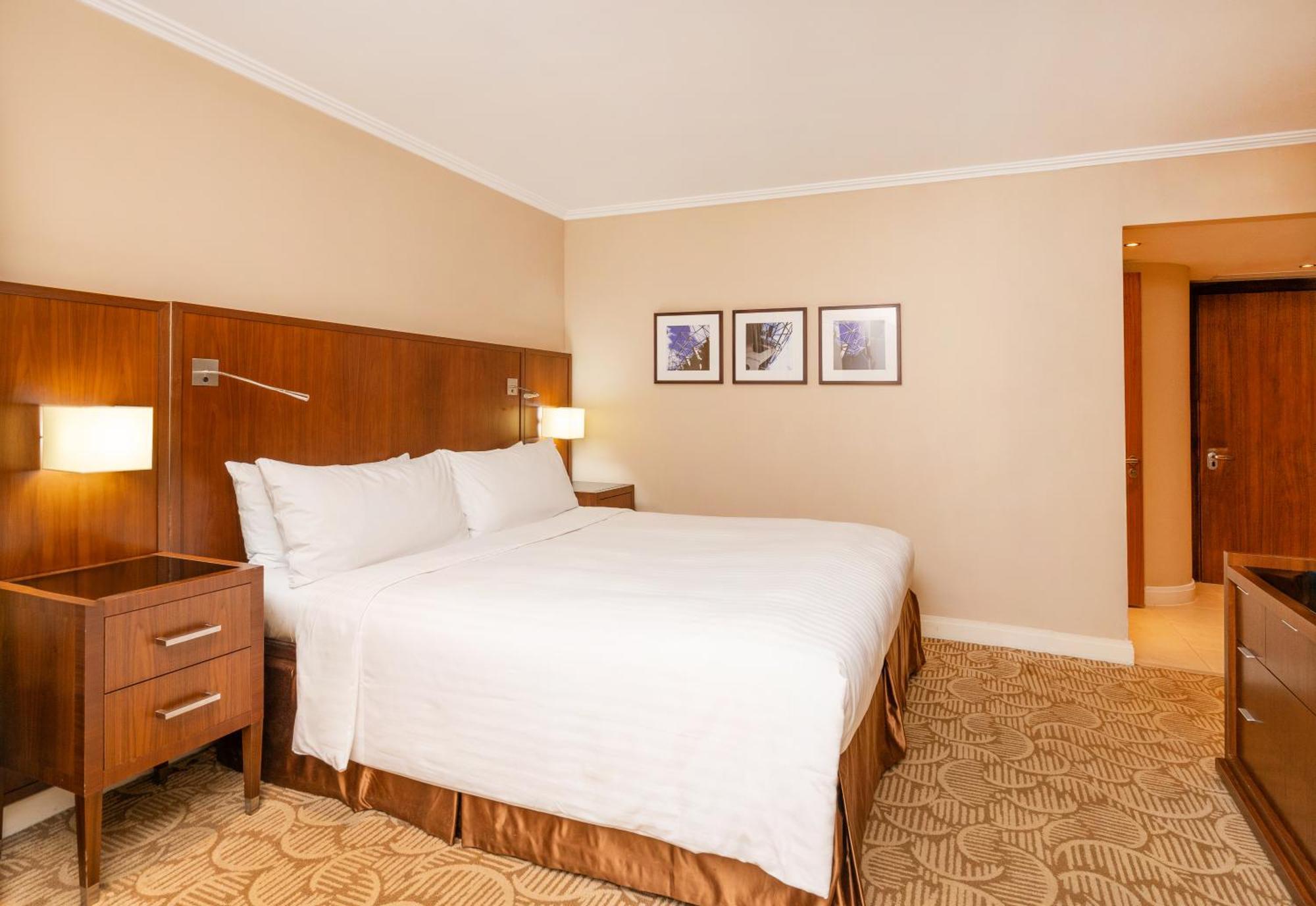 London Twickenham Stadium Hotel, A Member Of Radisson Individuals Екстер'єр фото
