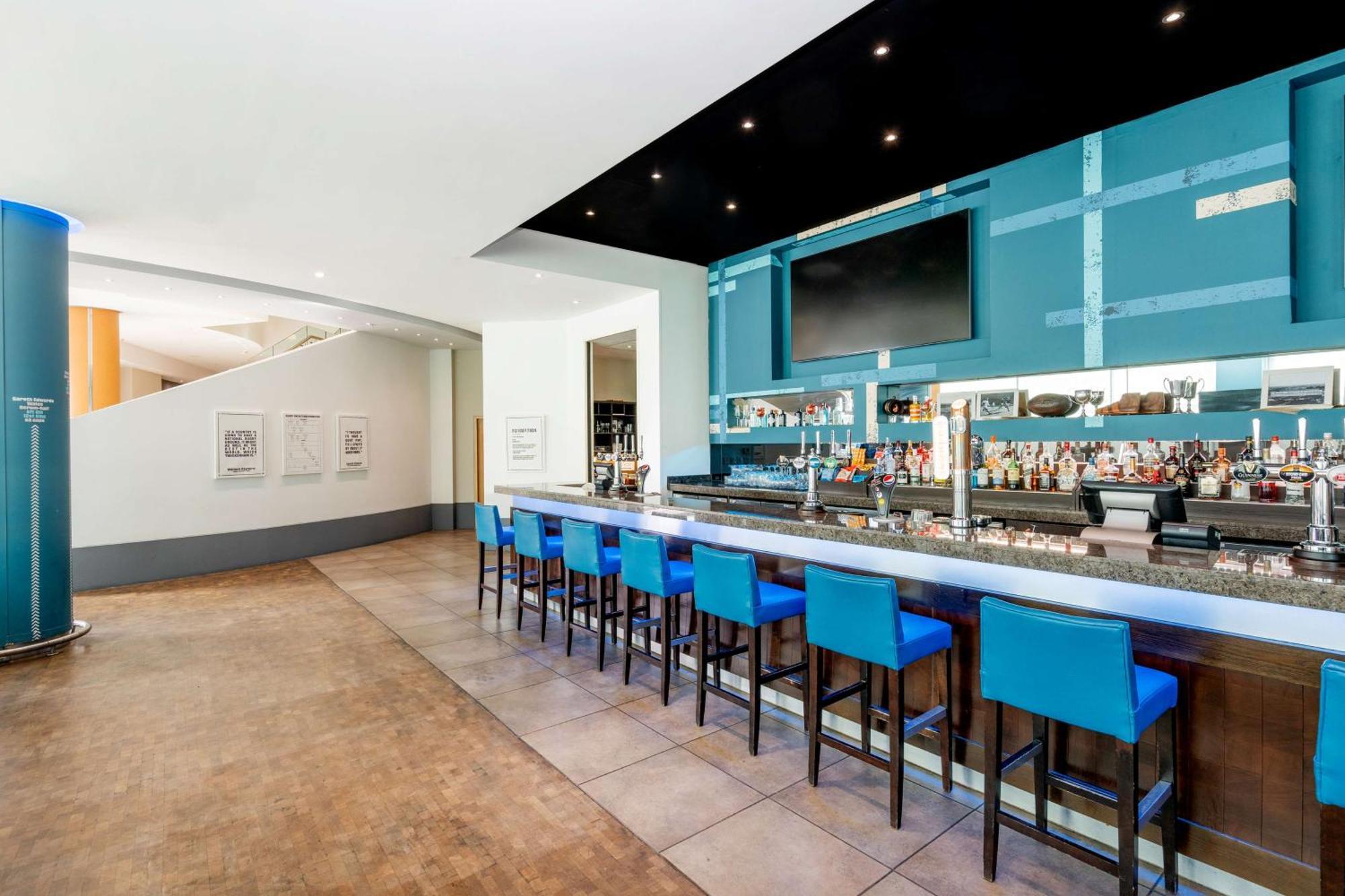 London Twickenham Stadium Hotel, A Member Of Radisson Individuals Екстер'єр фото